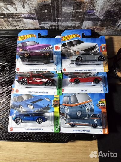 Hot wheels машинки