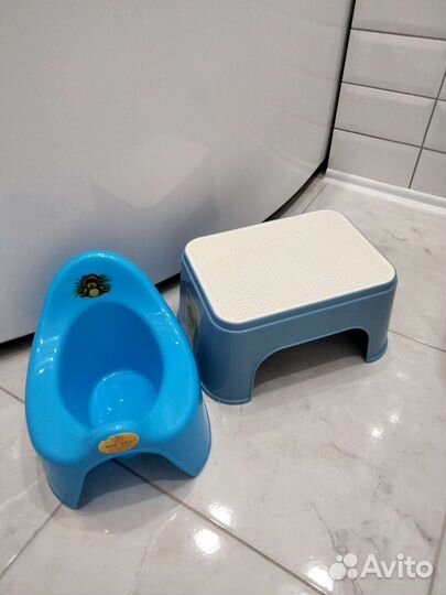 Горшок детский и подставка