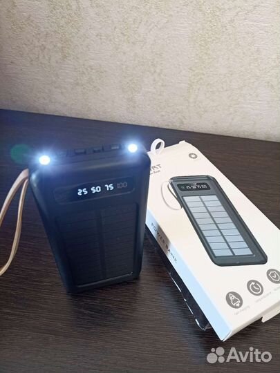 Power bank на солнечной батарее 10000 А Новый