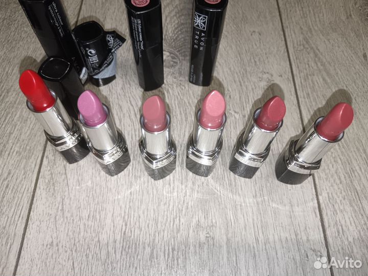 Помада Avon Ультра