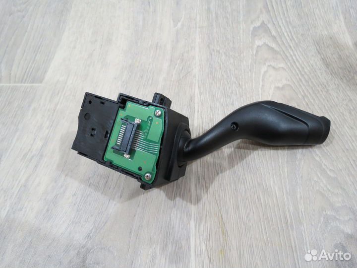 Переключатель поворота Ford Focus 3