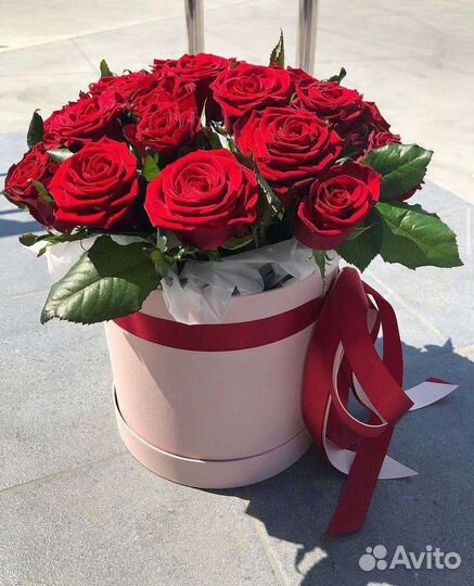 Роза Red Naomi большая Сибирская