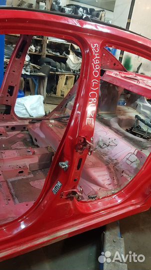 Порог с центральной стойкой левый