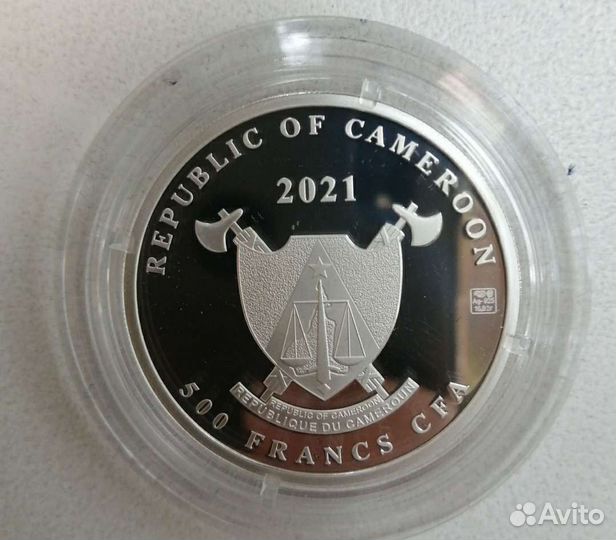Камерун. 500 франков кфа 2021. Ласточкино гнездо