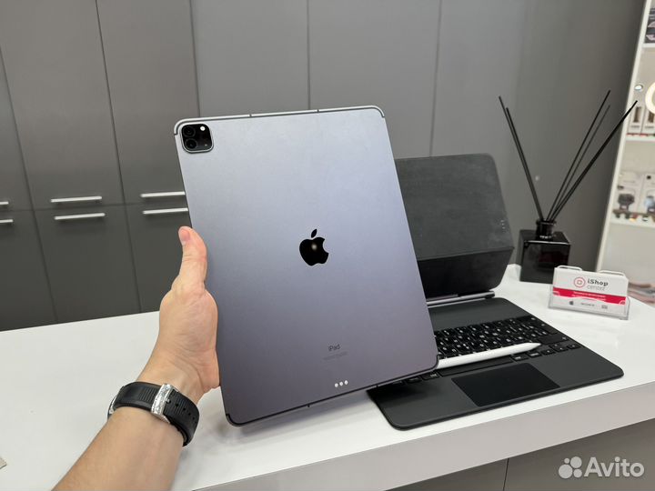 iPad Pro 12.9 2021 256 m1 + cellular