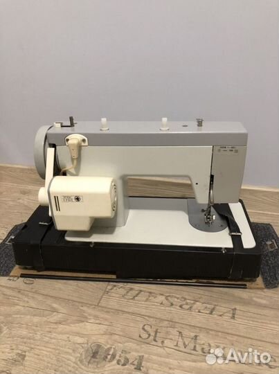 Швейная машина Чайка 134