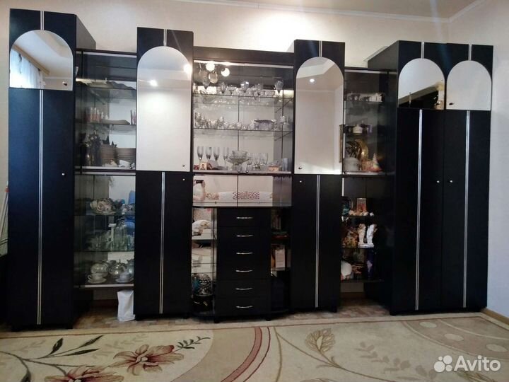 Стенка в гостиную