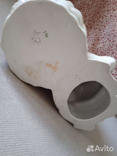 Фигурка фарфор заяц