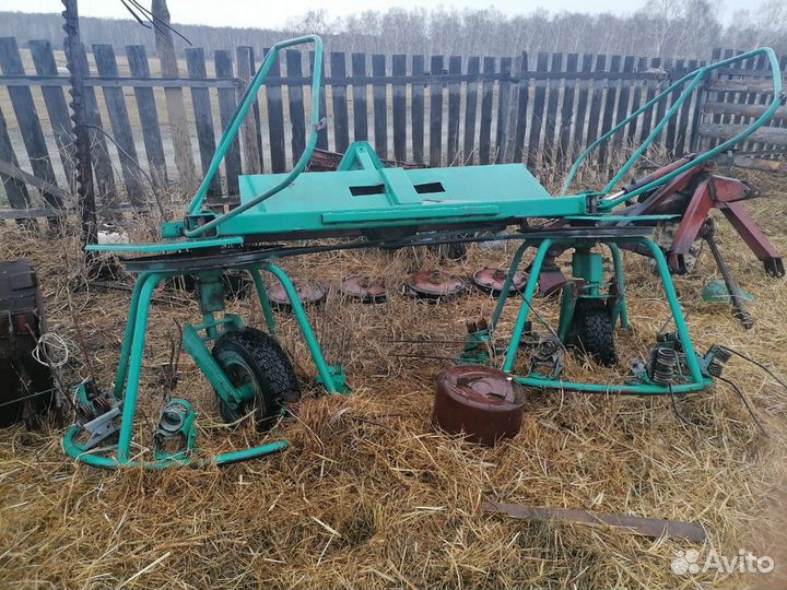 Транспортировщик шлангов Спецтехника УТШ-10, 2012