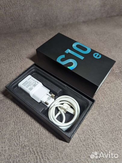 Samsung Galaxy S10e