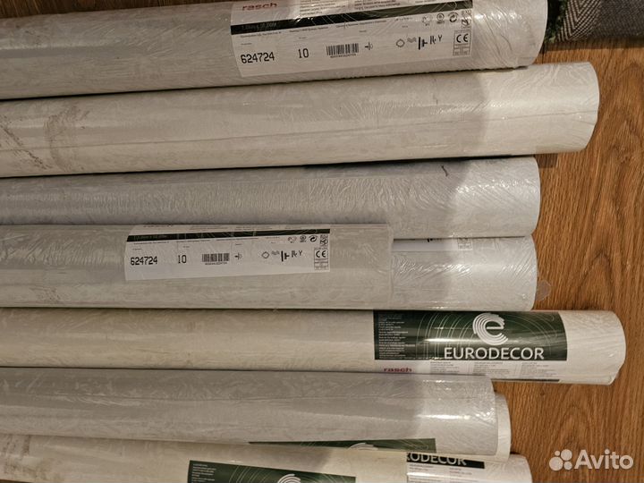 Обои флизелиновые