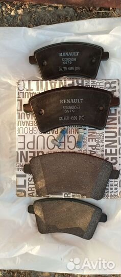 Передние тормозные колодки Renault kangoo
