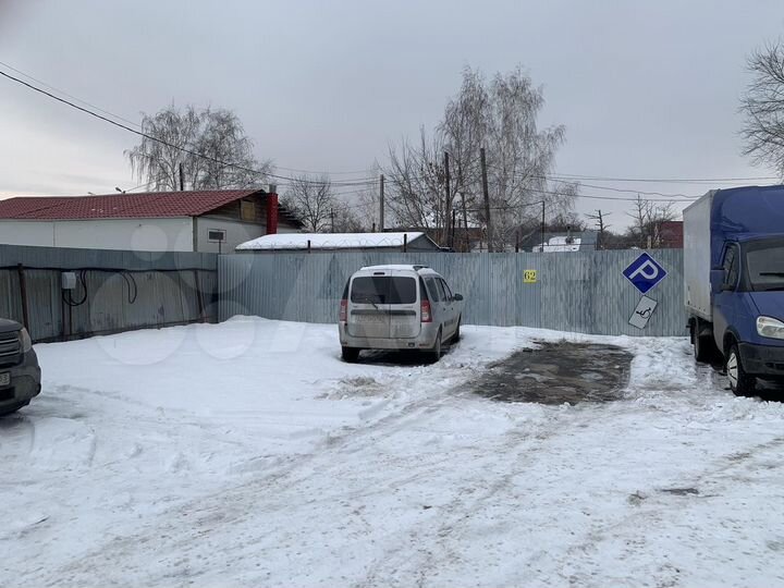 Машиноместо, > 30 м²