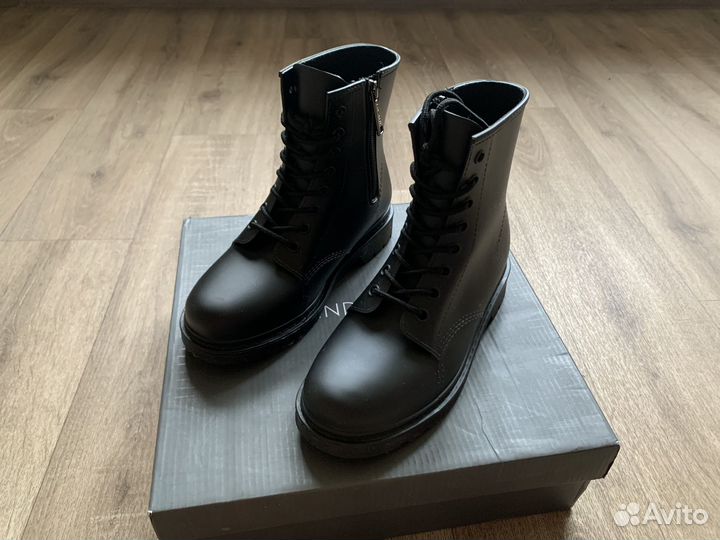 Женские резиновые сапоги