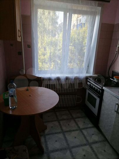 3-к. квартира, 46 м², 3/5 эт.