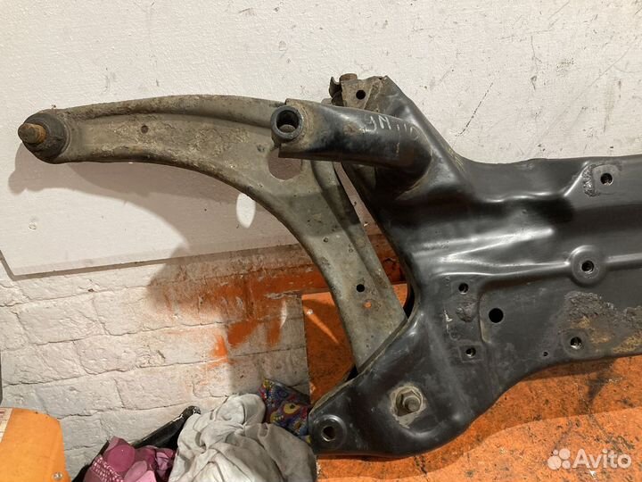 Балка подмоторная Peugeot 4007