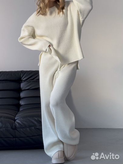 Костюм трикотажный новый