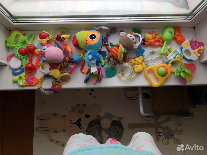 Детские развивающие игрушки Погремушки