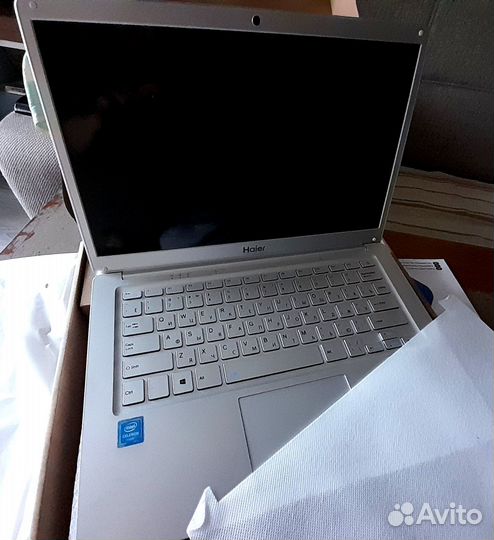 Ноутбук haier A 1410 EM. новый