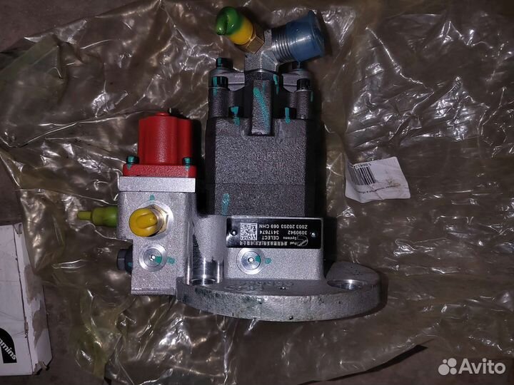 Насос топливный в сборе 6424
