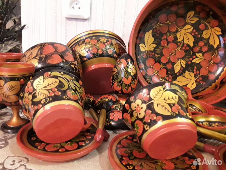 Набор изделий из хохломы