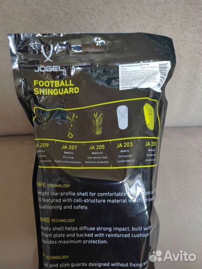 Щитки футбольные jogel