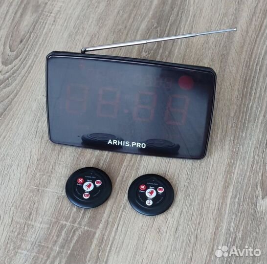 Комплект: Табло на русском и кнопка вызов официант