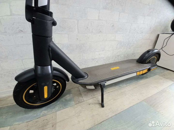 Ninebot max g30