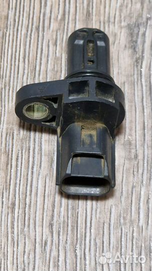 Датчик положения распредвала Mitsubishi Lanser 10