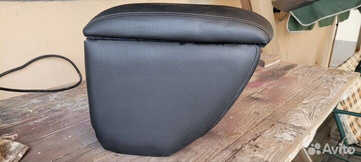 Подлокотник kia rio