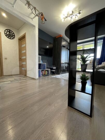 2-к. квартира, 40 м², 8/16 эт.