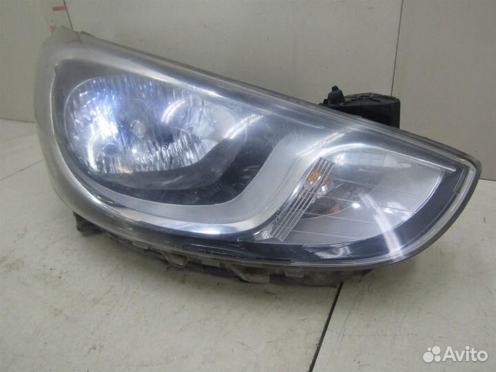 Фара правая Hyundai Solaris 2010-2017