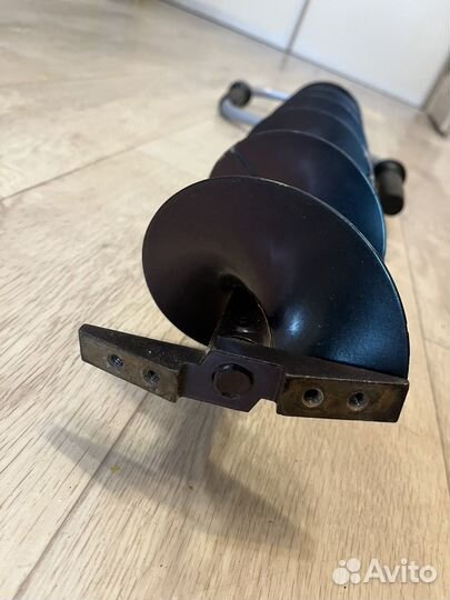 Ледобур тонар