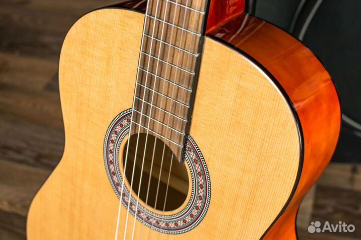 Классическая гитара Barcelona 4/4 (Комплект)