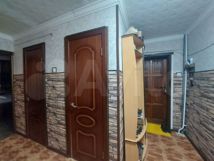 3-к. квартира, 65 м², 1/3 эт.