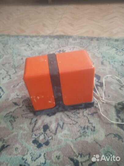 Электрическая прялка для шерсти