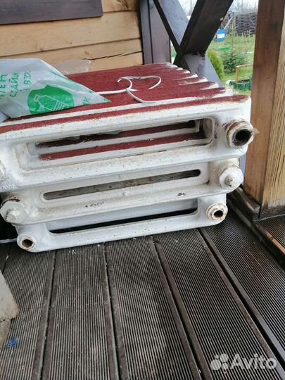 Батарея чугунная