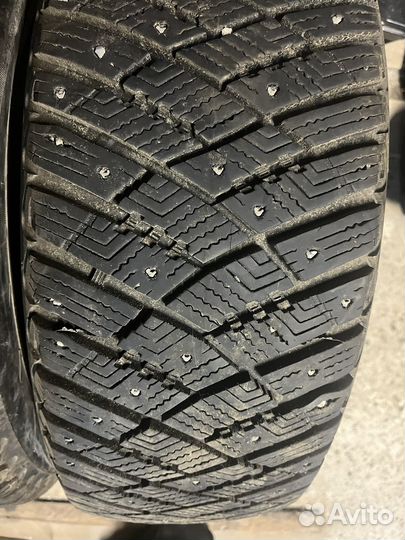 Goodyear Ultragrip Ice Arctic 205/55 R16