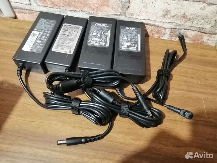 Зарядки к ноутбуку, новые