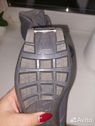 Лыжные ботинки