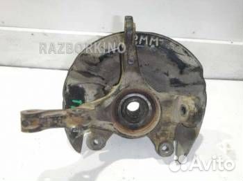 Кулак передний правый