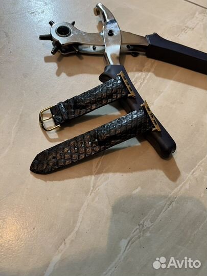 Ремешки питон кепка