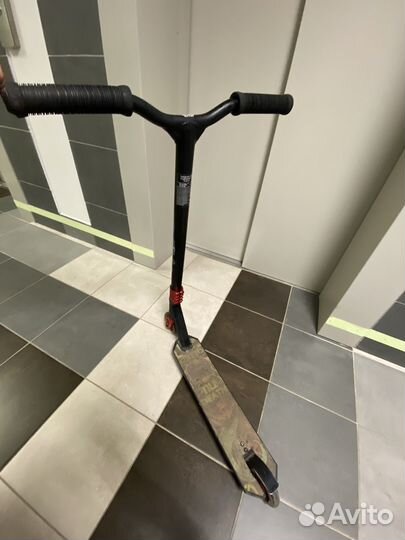 Трюковой самокат oxelo