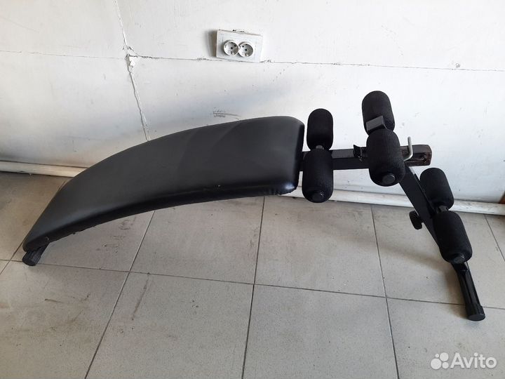 Скамья для пресса и два блина по 10кг