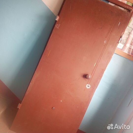 Дверь входная металлическая бу