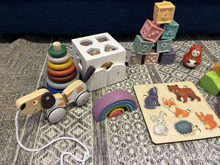 Развивающие игрушки для малыша пакетом