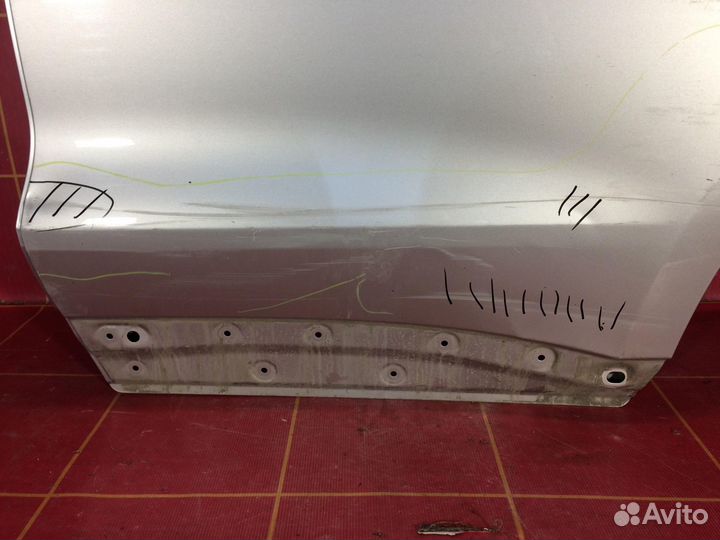 Дверь задняя левая Jaguar F-Pace