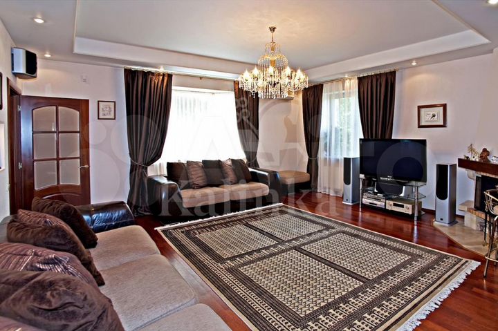 Дом 540 м² на участке 15,6 сот.