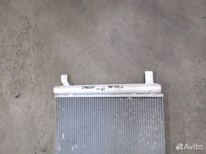 Радиатор кондиционера VW Tiguan 2016 (5Q0816411BD)