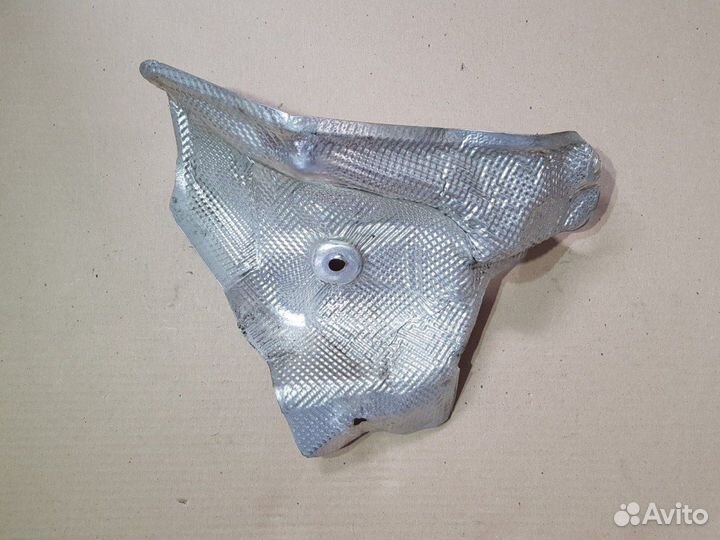 Теплоизоляционный экран Bmw X5 E53 LCI M54B30 2004